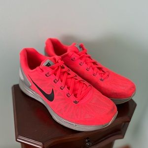 Nike Women’s Lunarglide 6 Sneakers, Size 8.5